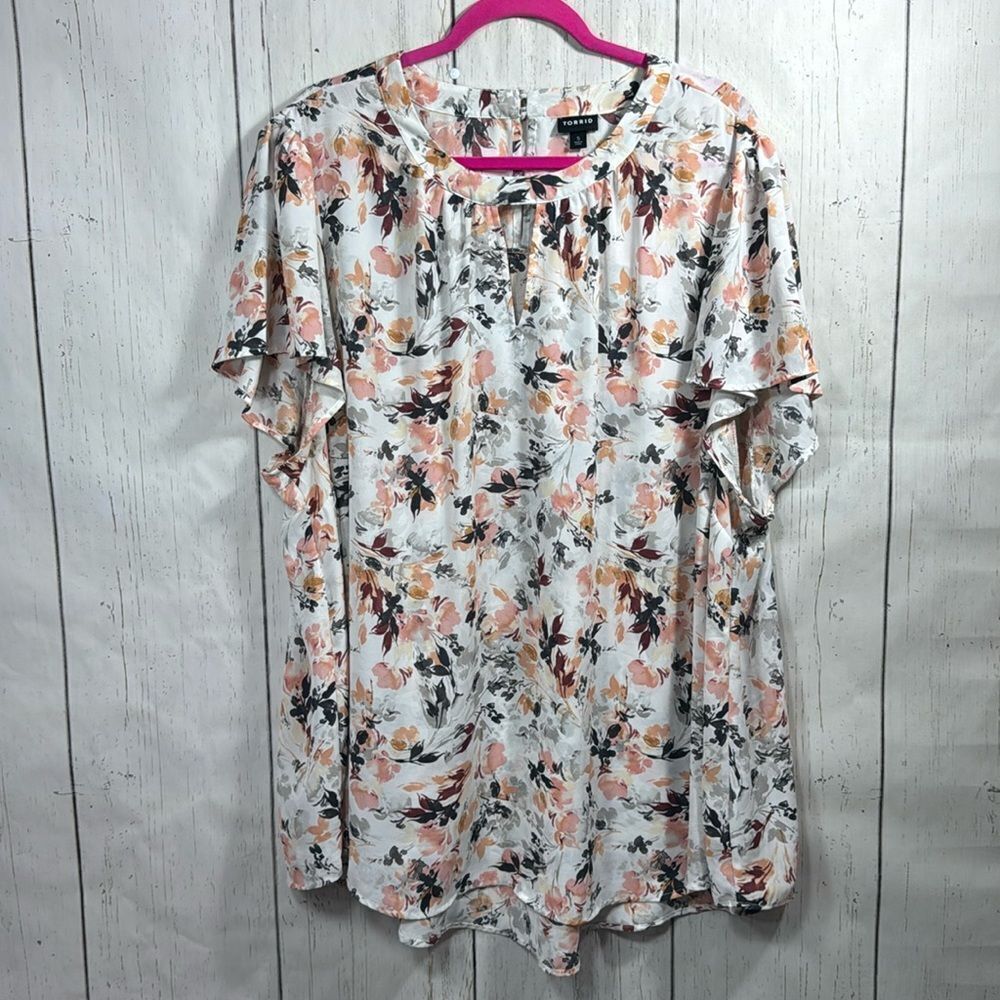 Torrid Georgette Woven Keyhole Flutter Sleeve Floral Summer Top Blouse